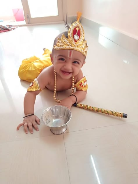 Sree krishnashtami subhakanshalu.... Krishnashtami Baby Photoshoot, Krishna Jayanthi Baby Photoshoot, Sree Krishna Jayanthi Images, Lil Krishna, Krishna Baby, 8th Month, Krishna Jayanthi, Krishna Image, Baby Boy Birthday Themes