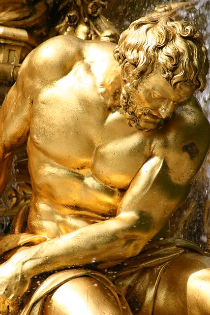 Gold Sculpture Art, Golden Statue, Gold Statue, Gold Aesthetic, Yellow Aesthetic, Gold Rush, Aesthetic Themes, Sculptures & Statues, Greek Mythology