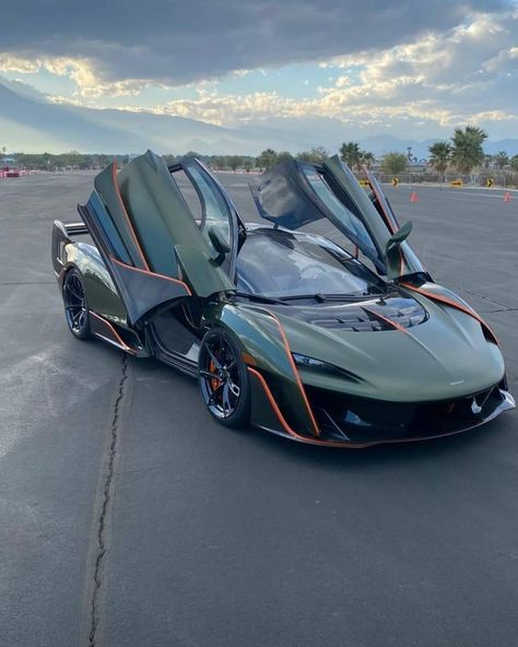 Mclaren Auto, Mclaren Sabre, Orange Porsche, Mclaren Cars, Instagram Story Filters, Drip Outfit Men, Track Car, Pinstriping, Pretty Cars