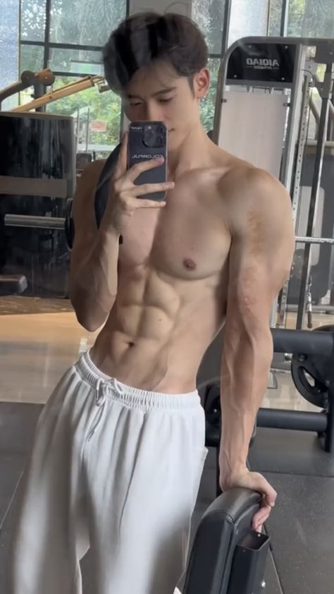 Filipino Abs, Shirtless Actors, Asian Male Model, Men Abs, Male Models Poses, Digital Marketing Strategies, Cute White Guys, Handsome Asian Men, Hot Asian Men