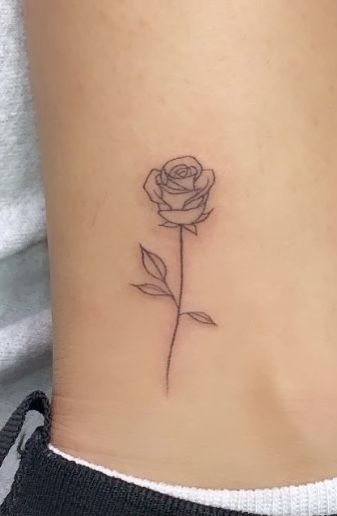 Violet And Rose Tattoo, Hawaii Tattoo, Hawaii Tattoos, Tiny Tats, Frog Tattoo, Small Rose Tattoo, Frog Tattoos, Tattoo Rose, Cute Tiny Tattoos