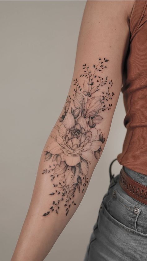 Feminine Tattoo Sleeves, Wildflower Tattoo, Tattoo Sleeves, Bicep Tattoo, Floral Tattoo Sleeve, Forearm Tattoo Women, Flower Tattoo Sleeve, Tatuaje A Color, Feminine Tattoo