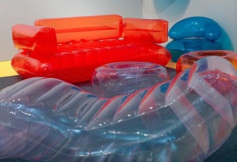 Quasar Khahn's Inflatable Furniture Blow Up Furniture, Plastic Fantastic, Inflatable Furniture, Inflatable Chair, Bouncy House, Bg Design, Messy Nessy Chic, Joe Colombo, Jeff Koons