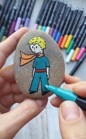 Little Prince Painting, Prince Painting, Rock Art Ideas, Infinity Stones, Story Stones, Spoon Art, Art Pierre, Rock Painting Ideas, Rock Artists