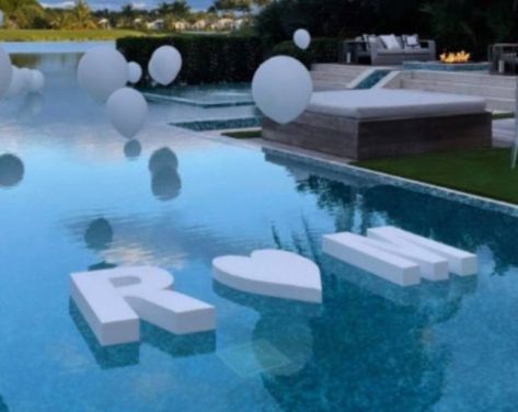 Pool Side Engagement Party, Pool Decorations For Wedding, Floating Foam Letters, Floating Pool Flowers, Poolside Wedding Reception, Photoshoot Proposal, Wedding Pool Party Decorations, Floating Pool Decorations, Large Foam Letters