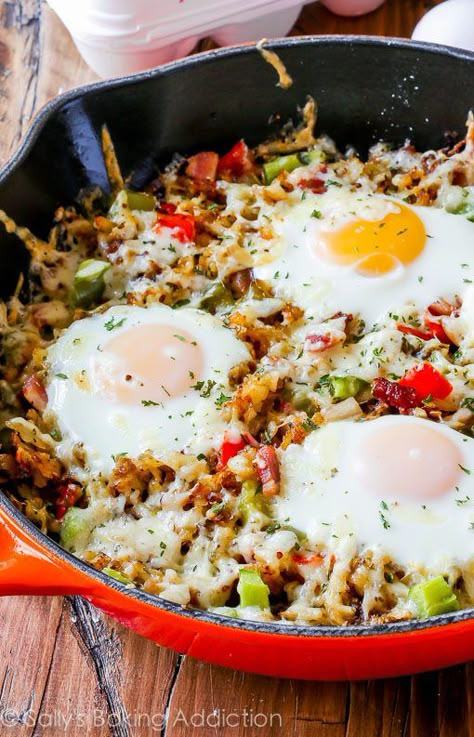 Thick Bacon, Soft Eggs, Breakfast Skillets, Hash Breakfast, Sallys Baking, Healthy Egg Recipes, Leftover Potatoes, Shredded Hash Browns, Breakfast Hashbrowns