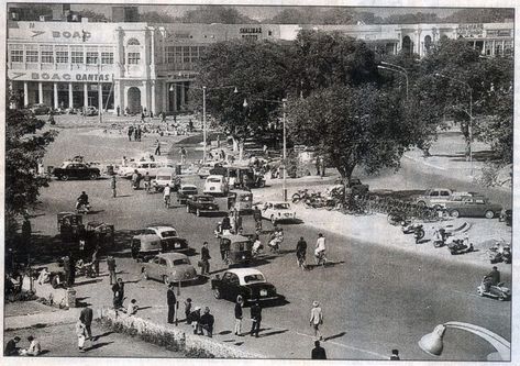 Nostalgia in Connaught Place - Long Forgotten Stories of the ‘Old’ New Delhi Historical India, Old Delhi, University Of Delhi, Unusual Clothes, Connaught Place, Those Days, New Delhi, A Class, Central Park