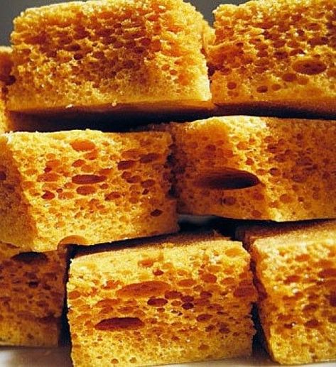 Homemade Honeycomb, Foam Candy, Honeycomb Recipe, Honeycomb Candy, Toffee Recipe, Food Candy, Homemade Sweets, Nigella Lawson, Angel Food