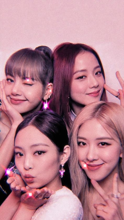 K Pop Funny, Soft Pink Photo, Rose Pink Wallpaper, Kpop Iphone Wallpaper, Black Pink Background, Pop Posters, Blackpink Poster, Profile Pictures Instagram