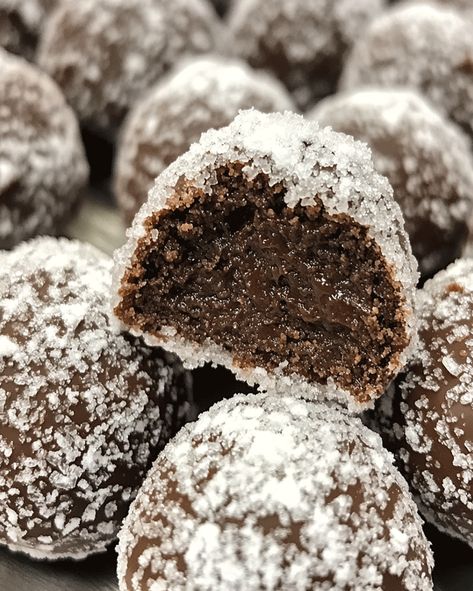 Chocolate Snowball Cookies – Festive Holiday Treats - optimal recipes Cinnamon Sugar Snowballs, Powdered Christmas Cookies, Christmas Cookies Small Batch, Cadbury Snowball Cookies, Chocolate Snowballs Recipe, Christmas Cookie Balls Recipes, Snow Balls Recipe, Snow Balls Cookies, Chocolate Snowball Cookies Recipe