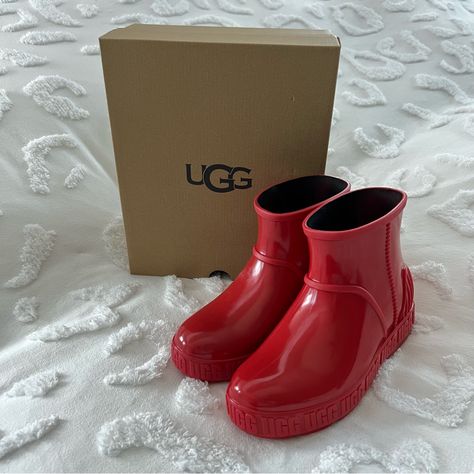 Nwb Ugg Drizlita Cozy Rain Boots Little Kids Size 3 Color Samba Red Ugg Drizlita, Cozy Rain, Shoes Ugg, Kids Uggs, Rain And Snow Boots, Ugg Shoes, Snow Boots, Rain Boots, Kids Shop