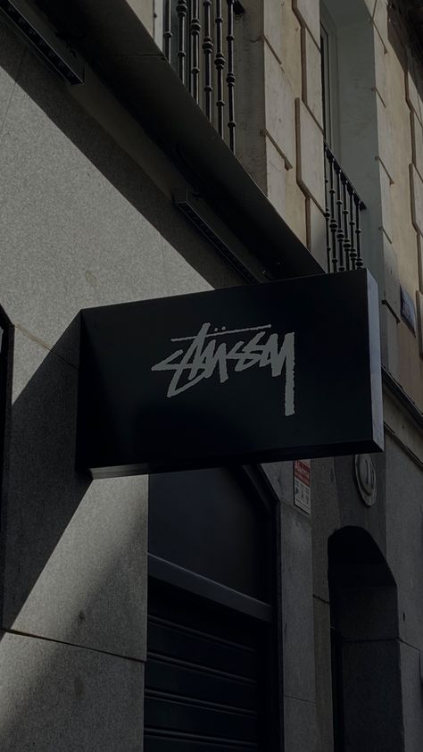 stussy, stussy store, madrid stussy store, stussy aesthetic, aesthetic Stussy Aesthetic Wallpaper, Stussy Wallpaper, Whatsapp Wallpapers Hd, Simplistic Wallpaper, Car Iphone Wallpaper, Cool Nike Wallpapers, Iphone Wallpaper Classy, Pretty Pens, Under The Knife