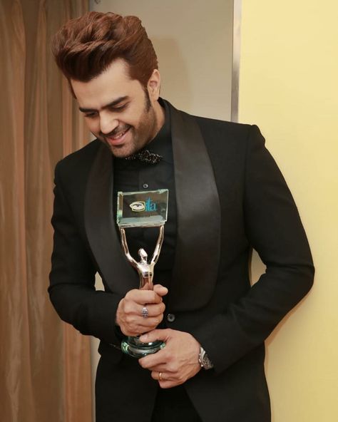 Manish Paul Manish Paul, Charming Personality, See The Northern Lights, Tv Host, Manish, Stand Up Comedy, Bollywood Actors, Comedians, New Design