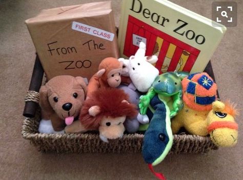 Dear Zoo provocation Dear Zoo Story Sack, Story Telling Basket, Story Sacks Ideas, Story Baskets Ideas, Dear Zoo Activities Eyfs, Animals Activities For Toddlers, Baby Animals Activities, Story Sack Ideas, Dear Zoo Activities