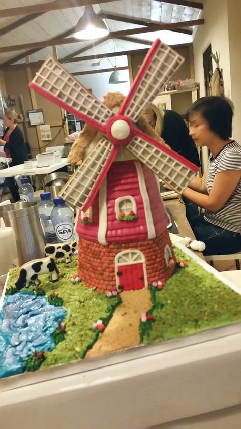 gingerbread house Windmill Gingerbread House, Gingerbread Windmill, Edible Architecture, Canadian Baking, Decorative Bread, Gingerbread Designs, Homemade Gingerbread House, Baking Challenge, Gingerbread Creations