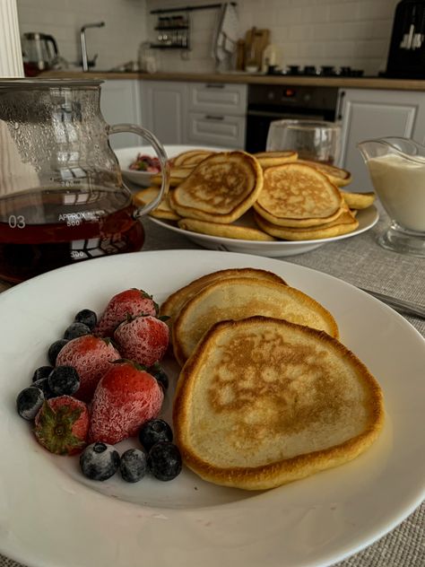 Aesthetic Weekend, Western Breakfast, Breakfast Pictures, Homemade Home, Breakfast Aesthetic, Morning Aesthetic, Warm Breakfast, Big Breakfast, Homecooked Meals