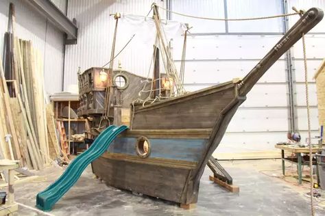 I was asked to build a pirate ship, which would be O.K. if I had ever seen one in real life.... Here's what I came up with.  - Imgur Build A Pirate Ship, Build A Pirate, Ship Playhouse, Pirate Ship Playhouse, Cool Tree Houses, Blanket Fort, Pirate Halloween, Halloween Decorations Diy Outdoor, Tree House Designs