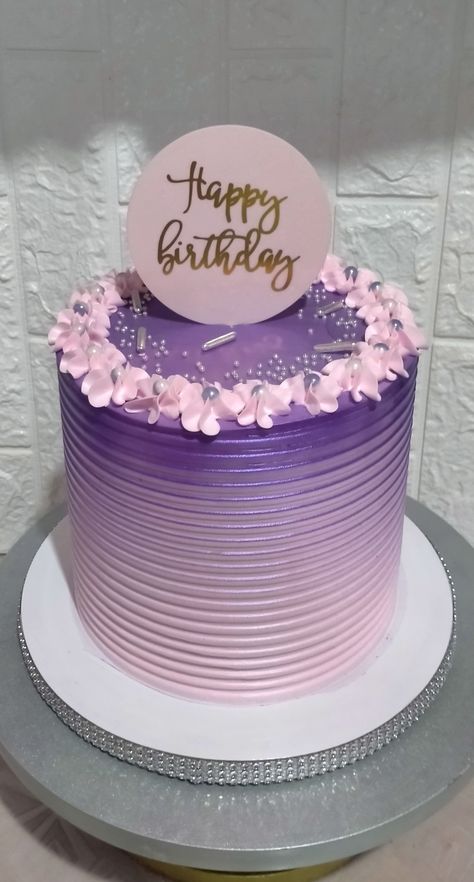 Purple Color Cake Birthday, Pink And Purple Cake Ideas Birthday, Simple Birthday Cake Designs For Women, Lavender Cake Design, Purple Cake Design, Purple Cake Designs Birthday, Pink And Purple Cake, Christy Brown, 30th Birthday Cake For Women