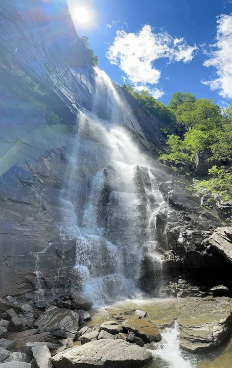 Visiting Chimney Rock State Park - everything you need to know - Charlotte On The Cheap Chimney Rock North Carolina, Asheville Things To Do, Chimney Rock State Park, Mountain Trip, Chimney Rock, Carolina Mountains, Things To Do Today, Lake Lure, North Carolina Mountains