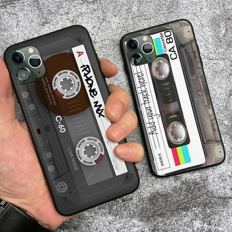 📼Tape Case 🤳tag the friend you want to gift ✔️follow for more accessories Apple Types, Vintage Cassette, Paw Print Design, Retro Phone, Mobile Phone Covers, Apple Phone Case, Apple Brand, Iphone Accessories, Apple Phone