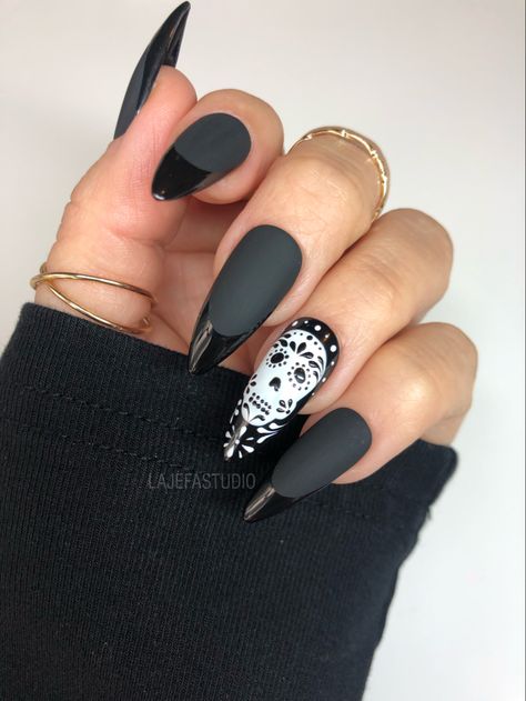 Calaverita for dia de los muertos and glossy and matte frenchies Inspired Nails, Mexican Talavera, Nails Nails, Nails, Black