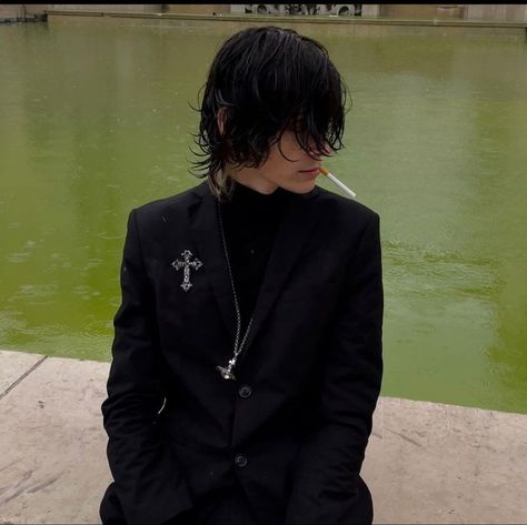 Emo Vampire Outfit, Emo Formal Outfit, Emo Prom Suit, Goth Guy Aesthetic, Alt Prom, Prom Outfits Men, Goth Aesthetic Outfit, Guys Prom Outfit, Goth Fashion Men