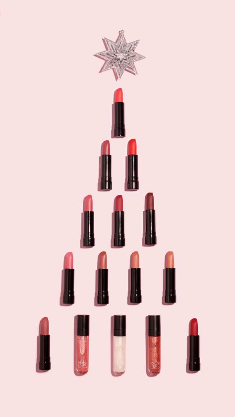 Loved getting into the festive spirit creating this Christmas product shoot for Lou Lou Lips. Who wouldn’t want a Christmas tree made out of lipsticks? #christmasproductphotography #christmasphotoshoot #christmasproductphotoshoot #christmasphotographyflatlay #productphotography #cosmetics #australiancosmetics #australiancosmeticsbrand #flatlay #contentcreation Xmas Product Shoot, Christmas Tree Product Photography, Christmas Skincare Campaign, Holiday Skincare Photography, Xmas Product Photography, Christmas Campaign Ideas, Christmas Beauty Campaign, Product Christmas Photography, Christmas Skincare Photography