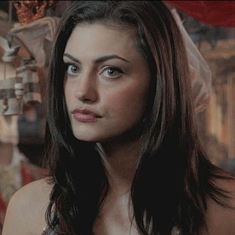 Cleo H2o, Phoebe Tonkin H2o, Hailey Marshall, Faye Chamberlain, Jaina Solo, The Flying Nun, Hayley Marshall, H2o Mermaids, Mako Mermaids