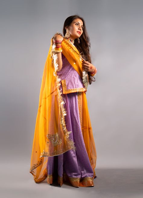 Rajputi traditional dress and rajputi culture baisa hokm outfit and photo shoot Rajputi Culture, Jay Mataji, Rajasthani Dress, Rajputi Dress, Dresses Traditional, Anarkali Dress Pattern, Devi Durga, Boutique Clothes, Indian Dresses Traditional