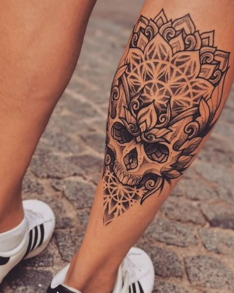 Back Of Ankle Tattoo, Back Of Leg Tattoos, American Traditional Tattoos, Catrina Tattoo, Mandala Tattoos, Hip Thigh Tattoos, Tattoo Watercolor, Amazing Tattoos, Tasteful Tattoos