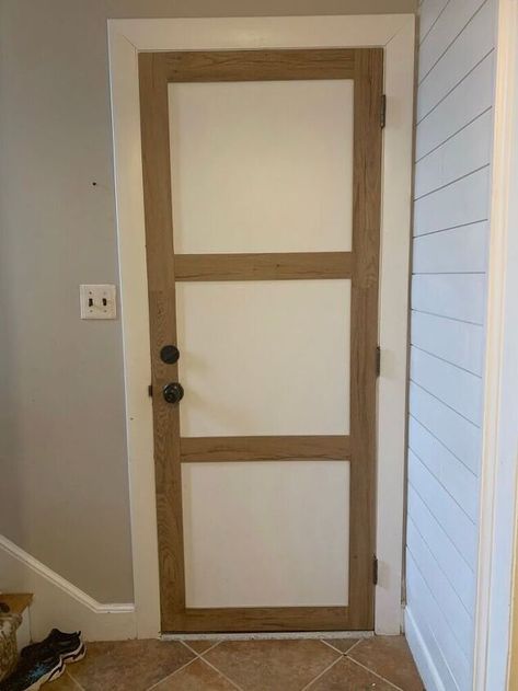 Old Door Makeover, Hollow Core Door Makeover Diy, Diy Shaker Door, Door Update, Door Makeover Diy, Closet Door Makeover, Hollow Core Doors, Simple Closet, Hidden Kitchen