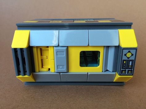 Lego "Star Citizen" LifePod™ - inside hatch closed | Flickr Lego Fallout, Lego Cyberpunk, Easy Lego Creations, Lego Techniques, Lego Machines, Lego Clones, Toy Castle, Lego 4, Luxury Motorhomes