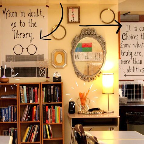 Hogwarts Classroom, Harry Potter Classroom Theme, Magical Classroom, Harry Potter Classes, Harry Potter Library, Library Classroom, Secondary Ela Classroom, Classe Harry Potter, Harry Potter Classroom