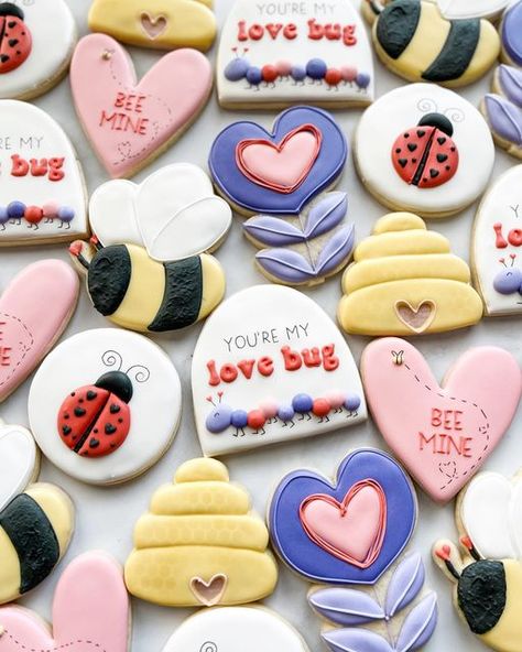 Love Bug Cupcakes, Love Bug Cookies, Love Bug Baby Shower Theme, Love Bug Party, Love Bug Baby Shower, Bug Cupcakes, Special Cookies, Ladybug Baby, Ladybug Baby Shower