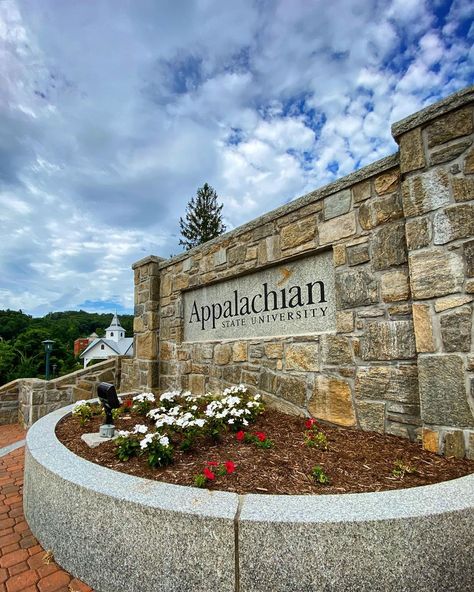 App State Alumni Association’s Instagram photo: “A beautiful entryway to the place we can all call home. Happy Friday, Mountaineers! 🖤💛   #appstatealumni #appstate” App State University Aesthetic, App State Aesthetic, App State University, Appalachian State University, Appalachian State, App State, Beautiful Entryways, College Ideas, College Board