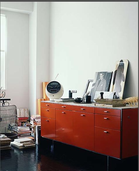 red credenza Red Credenza, Cosy Spaces, Flooring Inspiration, Apartment Aesthetic, Modern Retro, Dream House Decor, Interior Furniture, Inspired Homes, House Rooms