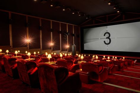 Soho House Farmhouse, Curzon Cinema, Luxury Movie Theater, Movie Theater Aesthetic, Cinema Hall, Arthouse Cinema, Theater Room Design, Soho Farmhouse, Glass Menagerie