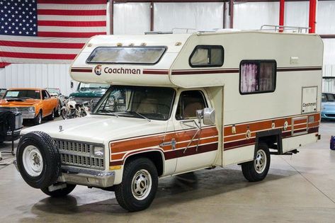 1983 Chevrolet C20 Camper | Hemmings Motor News Earth Roamer, Cabover Camper, Rv Campers For Sale, Toyota Motorhome, Vintage Vw Camper, Baja Trucks, Vintage Motorhome, Cool Rvs, Pickup Camper