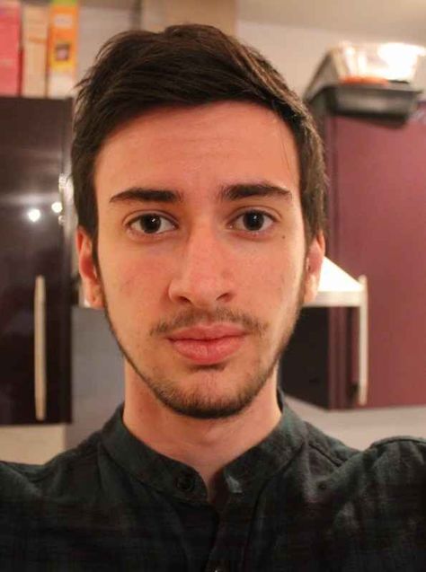 This Trans Guy Took A Selfie Every Day For 3 Years To Show How His Face Changed Jamie Raines, Growing Facial Hair, Chin Hair, Looking In The Mirror, Face Change, Chubby Cheeks, Face Facial, Round Face Haircuts, Lgbtq Pride