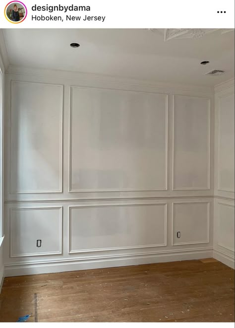 Wall Molding Design, Living Room Panelling, Accent Walls In Living Room, Living Room Inspo, Bedroom Makeover, Room Makeover, Home Renovation, Home Living Room, Home Deco