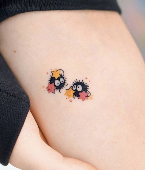 Dainty Anime Tattoos, Minimalistic Anime Tattoo, Matching Anime Tattoos, Subtle Anime Tattoos, Miyazaki Tattoo, Tatuaje Studio Ghibli, Maching Tattoos, Cute Matching Tattoos, Ghibli Tattoo