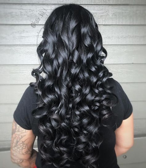 Wanded  black long Curls Thermal Curls, Curly Iron, College Hairstyles, Hairstyles Simple, Curl Your Hair, Hairstyle Youtube, Curling Hair With Wand, Medium Long Hair, Long Curls