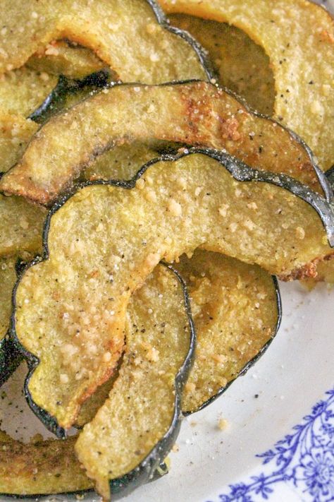 Parmesan Acorn Squash, Acorn Squash Recipes, Acorn Squash, Veggie Side Dishes, Squash Recipes, Garlic Parmesan, Side Recipes, Veggie Dishes, Parmesan Cheese