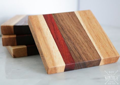 Learn how to make beautiful scrap wood coasters with three basic power tools! Check out more scrap wood ideas on diyhuntress.com! Wooden Coasters Diy, Wood Coasters Diy, Diy Huntress, Kids Woodworking Projects, Coasters Diy, Wood Trivets, Woodworking Projects Furniture, Wood Scraps, Woodworking Furniture Plans