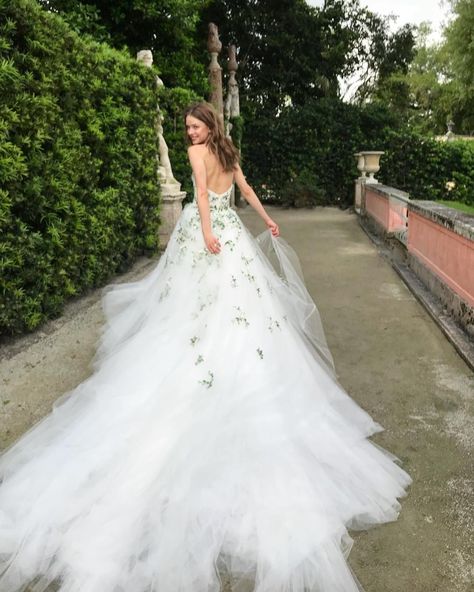 💕 Preview our latest Bridal collection on the following dates and location Pale Green Wedding, Flowery Wedding Dress, Queen Wedding Dress, Romantic Wedding Dress, Forest Theme Wedding, Bridal Theme, Fairy Wedding Dress, The Audacity, Fairy Wedding