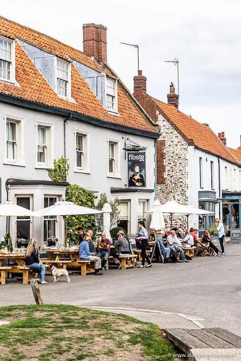 Weekend in Norfolk, England - A Guide to the Perfect Weekend Getaway Norfolk Uk England Uk, Burnham Market Norfolk, Great Yarmouth England, Newmarket England, Holkham Beach, Burnham Market, Norfolk Beach, 18th Century Landscape, Best Weekend Trips