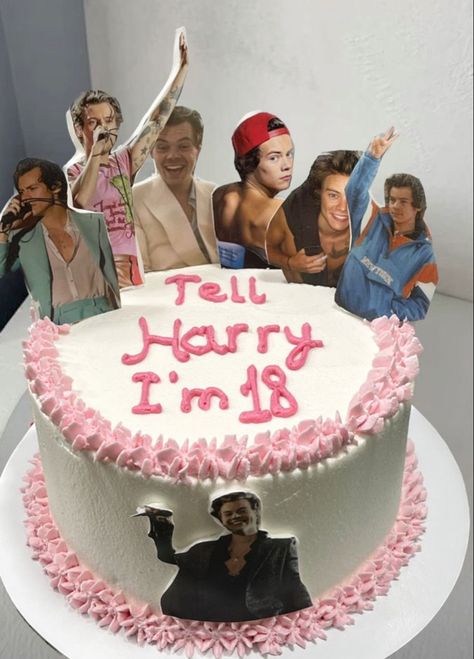 Funny 18th Birthday Cake, 18th Birthday Cake Ideas, Harry Styles Birthday, One Direction Cake, Birthday Cake Decorating Ideas, 18th Cake, Gambar One Direction, Harry Birthday, Making Cakes