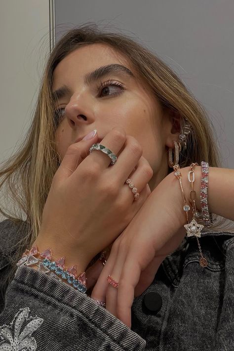 #SwarovskiJewelry styled by @isabelaneumannb. #Swarovski Swarovski Ring Aesthetic, Swarovski Jewelry Aesthetic, Swarovski Aesthetic, Swarovski Rings, Swarovski Jewelry Rings, Swan Logo, Swarovski Ring, Aesthetic Jewelry, Art Painting Acrylic