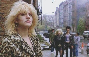 Sid And Nancy Movie, Chloe Webb, Courtney Love 90s, Riot Grrl, Courtney Love Hole, Kurt And Courtney, Frances Bean Cobain, Sid And Nancy, British Punk