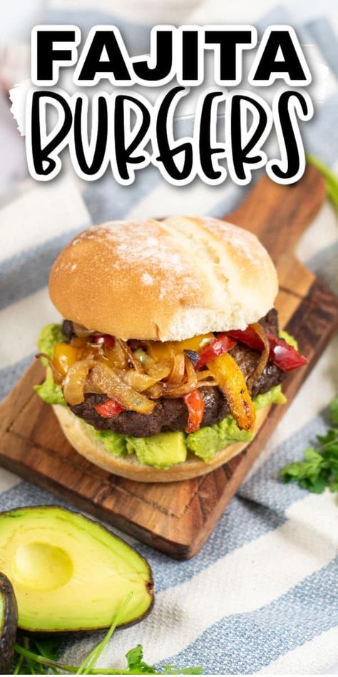 These Fajita Burgers are a delicious variation on a classic burger. Made with ground beef, peppers, onions and spices topped with a bun and your favorite fajita toppings. These juicy, flavorful burgers will be your new favorite! Fajita Burgers, Fajita Toppings, Soft Burger Buns, Guacamole Burger, Mexican Burger, Fajita Spices, Classic Burger, Burger Salad, Fajita Vegetables